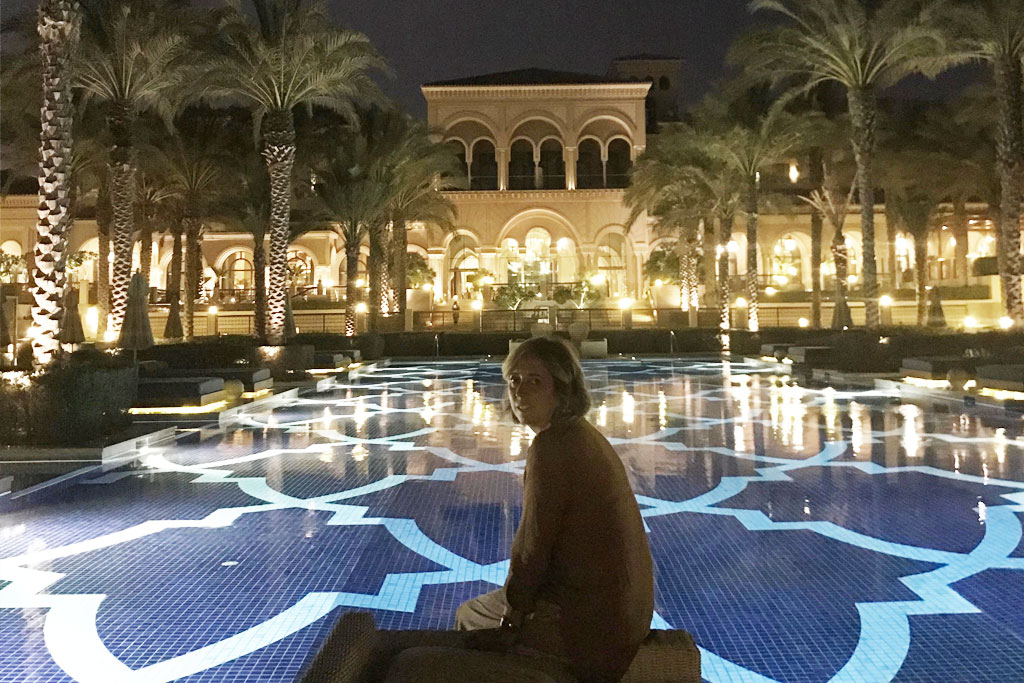 One&Only - piscina con mosaico a tema arabo dell'Hotel