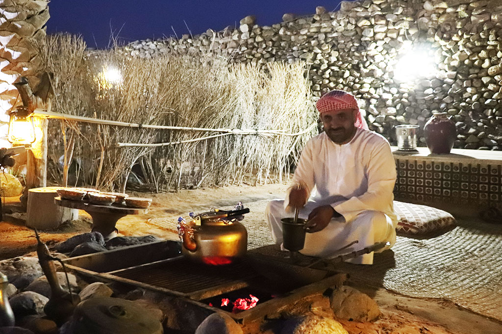 cena nell'accampamento del deserto